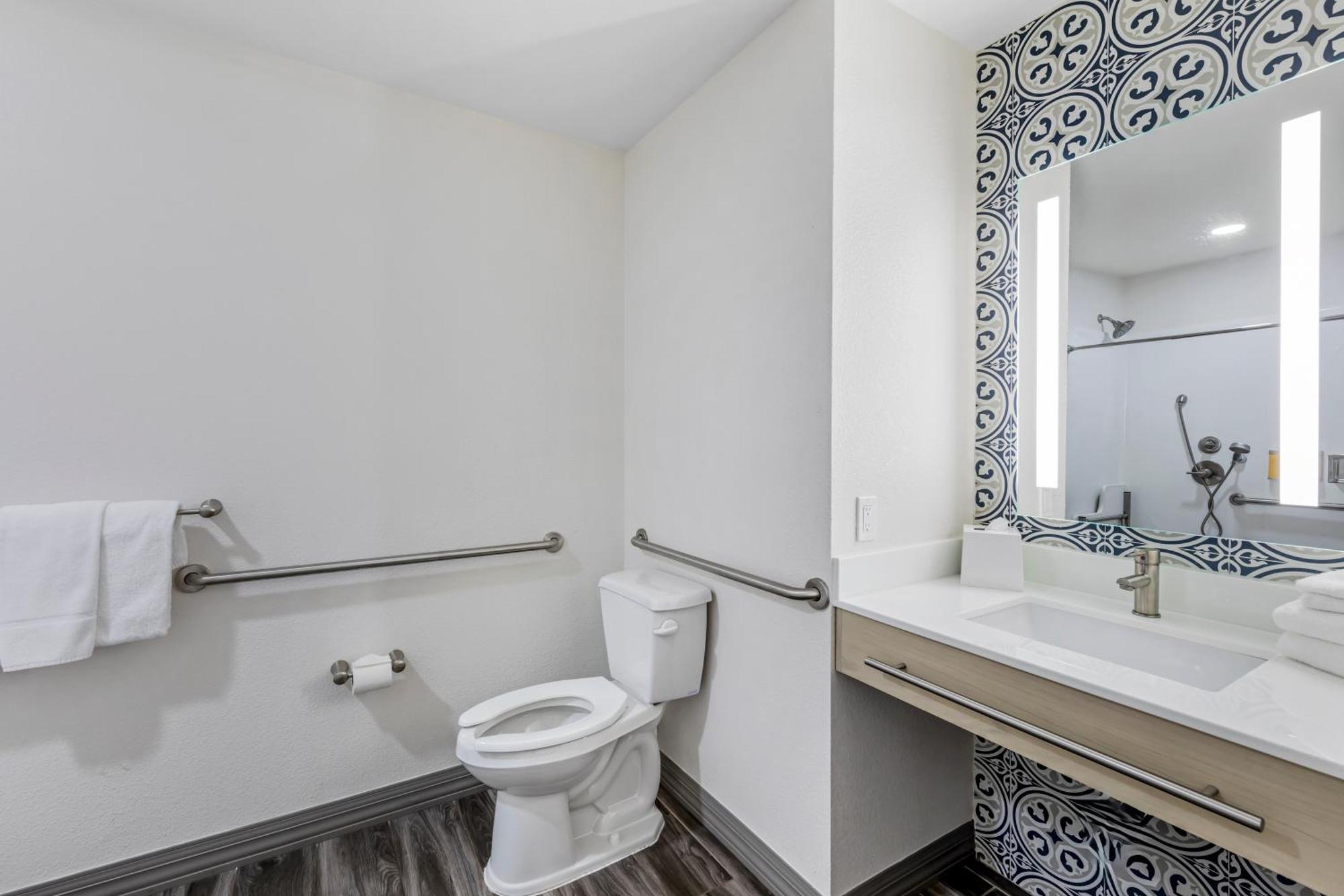 Hillstone Inn Tulare, Ascend Hotel Collection Luaran gambar