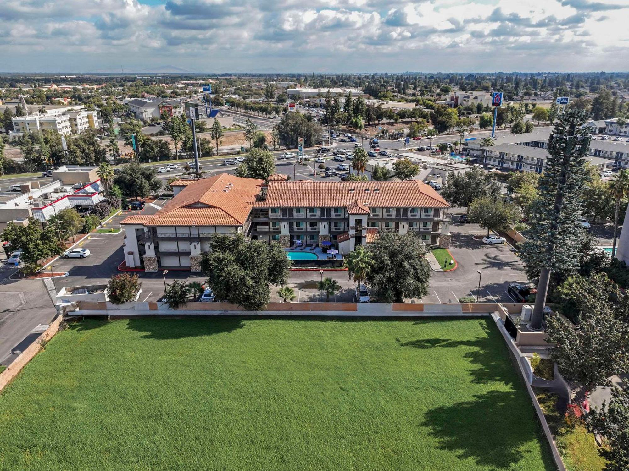 Hillstone Inn Tulare, Ascend Hotel Collection Luaran gambar